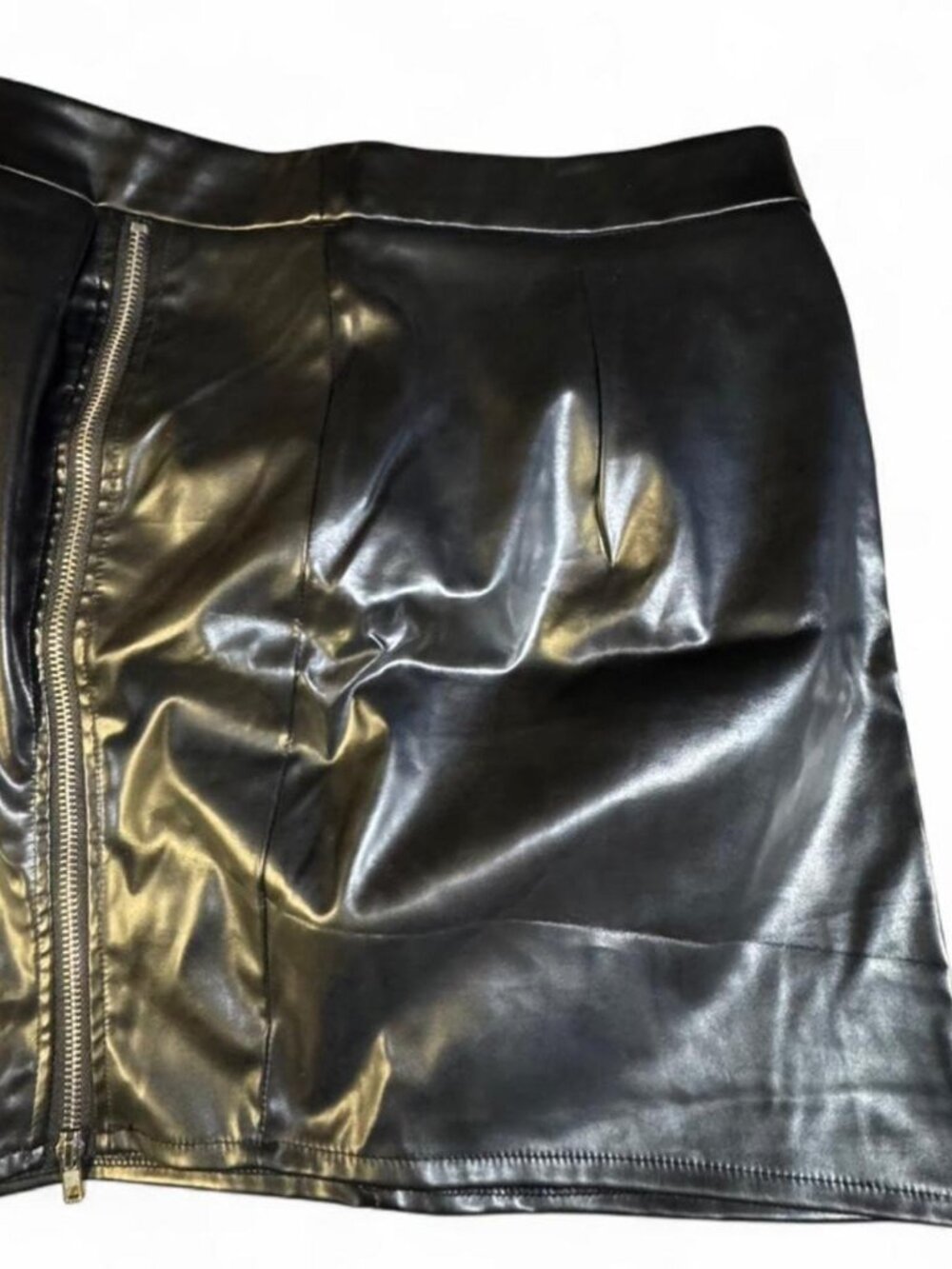 Black faux leather mini skirt with zipper and lace detail, size L - Picture 7 of 7